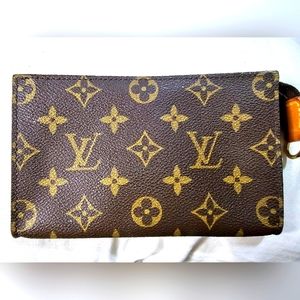 Authentic  Louis Vuitton Bucket bag Pouch ( vintage)
